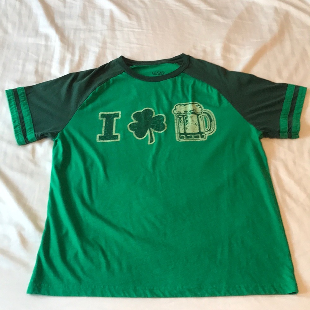 🌟Men's XL Green Graphic Shamrock/ Beer T-shirt